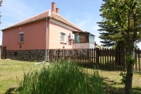Verkauf einfamilienhaus Újkér, 94m2
