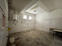 Nagybaracska Üzlethelyiség