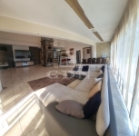 For sale family house Vecsés, 240m2