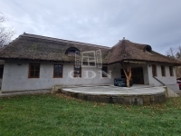 Vál Családi ház