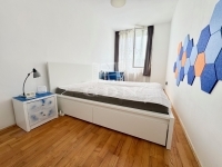 Szentendre Lakás (csúsztatott zsalu)