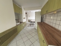 Almásfüzitő Lakás (téglaépítésű)