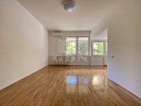 Budapest XIV. kerület Lakás (csúsztatott zsalu)