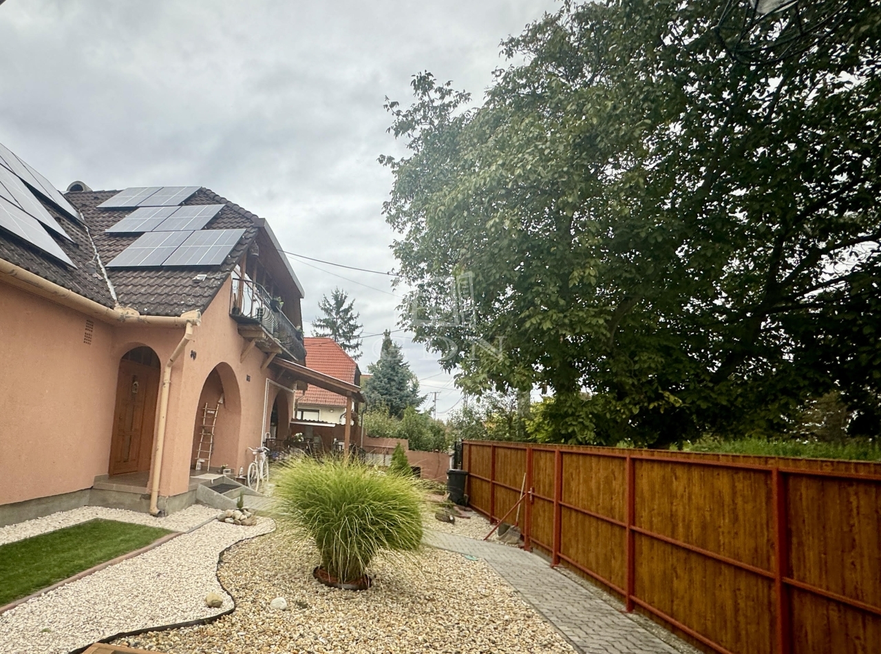 Verkauf Szekszárd Wohnung (Ziegel)